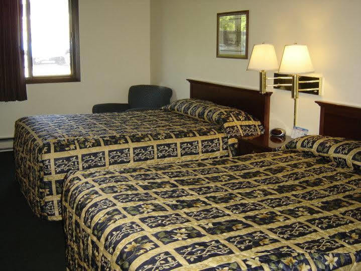 Мотель Super 8 By Wyndham Eau Claire I-94 Экстерьер фото
