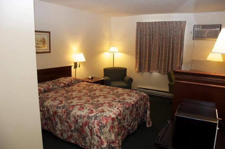 Мотель Super 8 By Wyndham Eau Claire I-94 Экстерьер фото